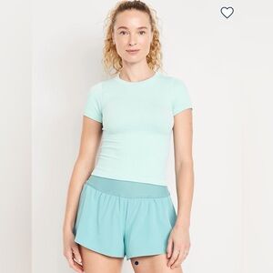 NWT Old Navy Exhale Seamless Fitted Rib T-Shirt